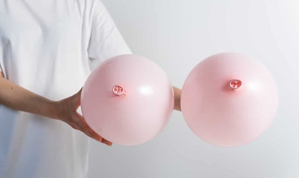balony symbolizujące piersi
